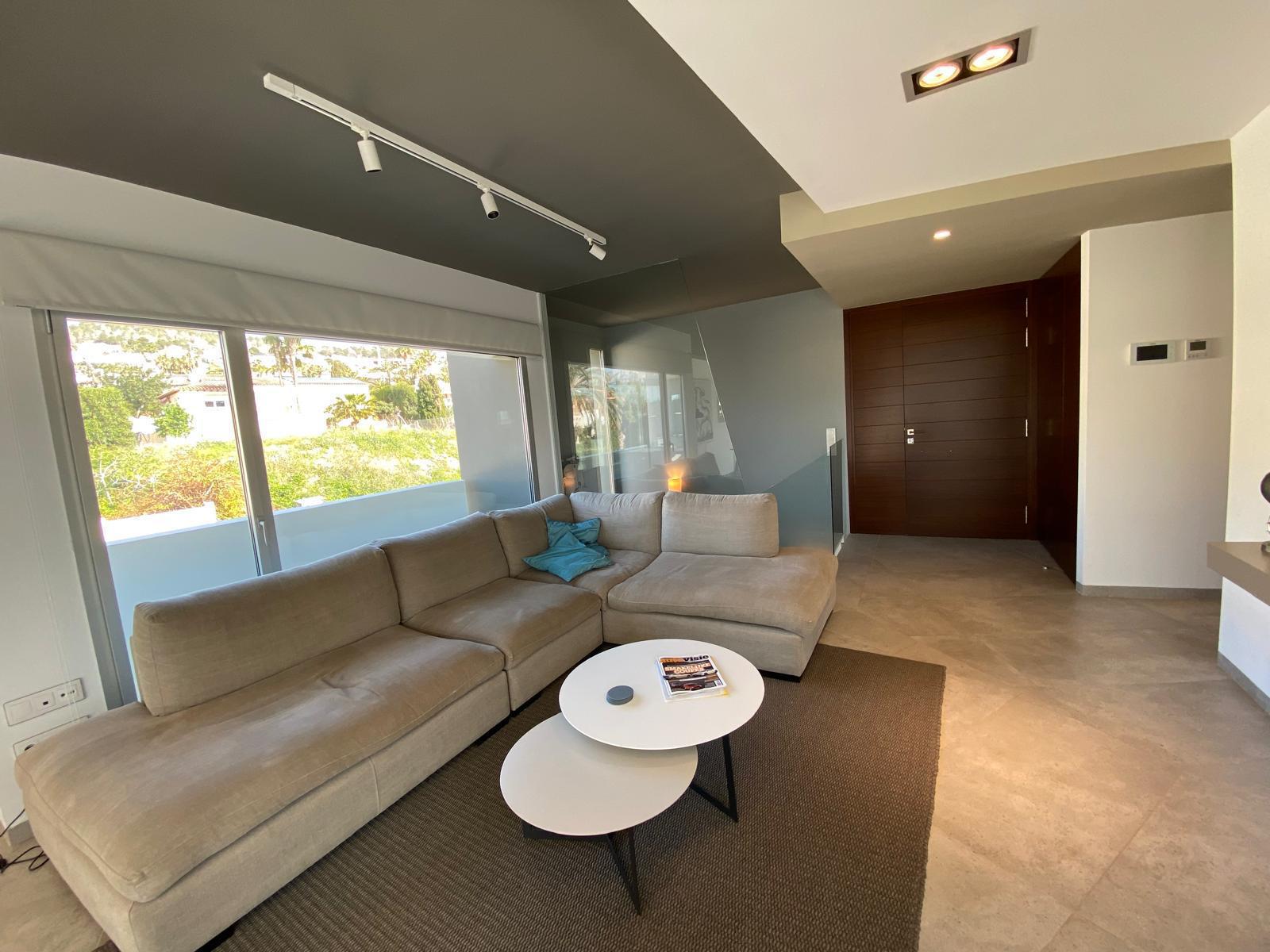 !OPPORTUNITÉ UNIQUE ! NOUVEAU CHALET DE 3 CHAMBRES AVEC PISCINE À CALPE