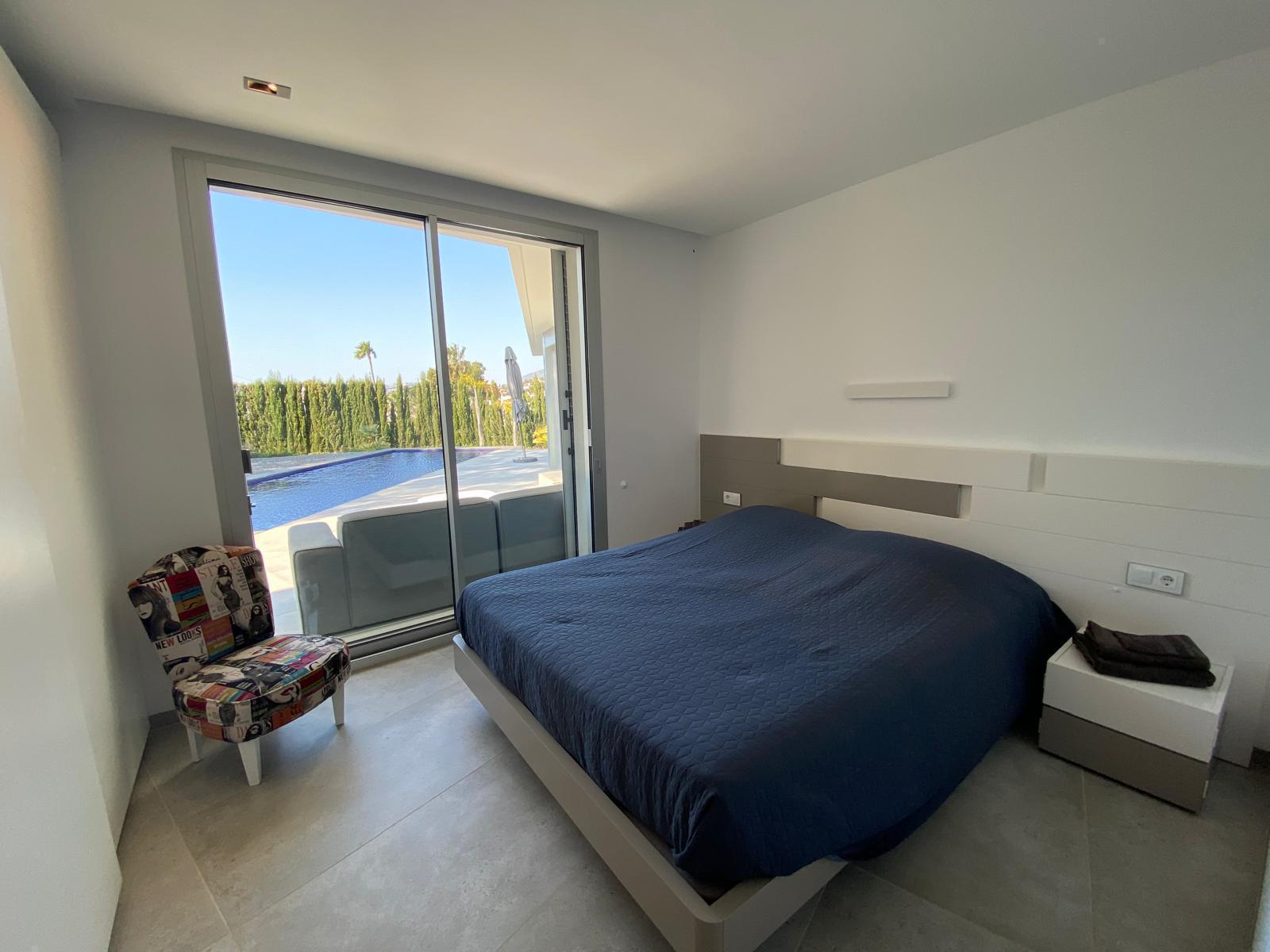 !OPPORTUNITÉ UNIQUE ! NOUVEAU CHALET DE 3 CHAMBRES AVEC PISCINE À CALPE