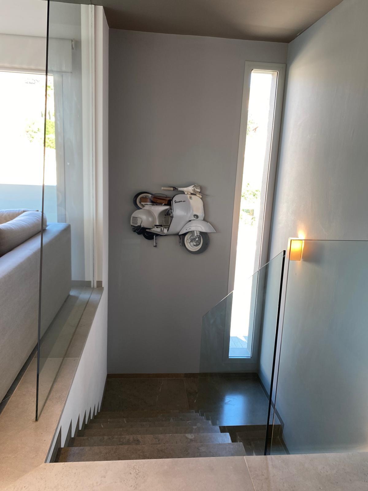 !OPPORTUNITÉ UNIQUE ! NOUVEAU CHALET DE 3 CHAMBRES AVEC PISCINE À CALPE