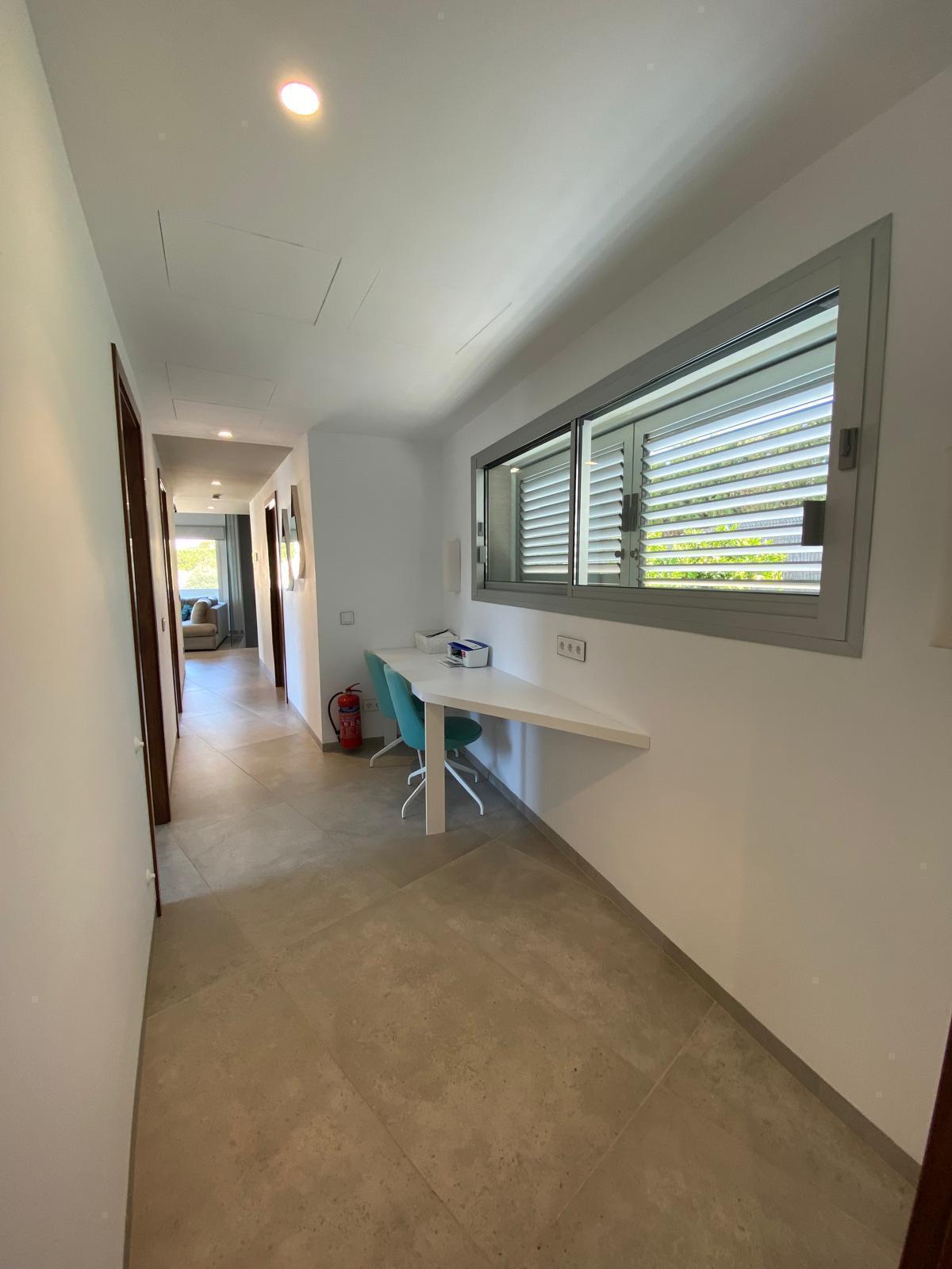 !OPPORTUNITÉ UNIQUE ! NOUVEAU CHALET DE 3 CHAMBRES AVEC PISCINE À CALPE