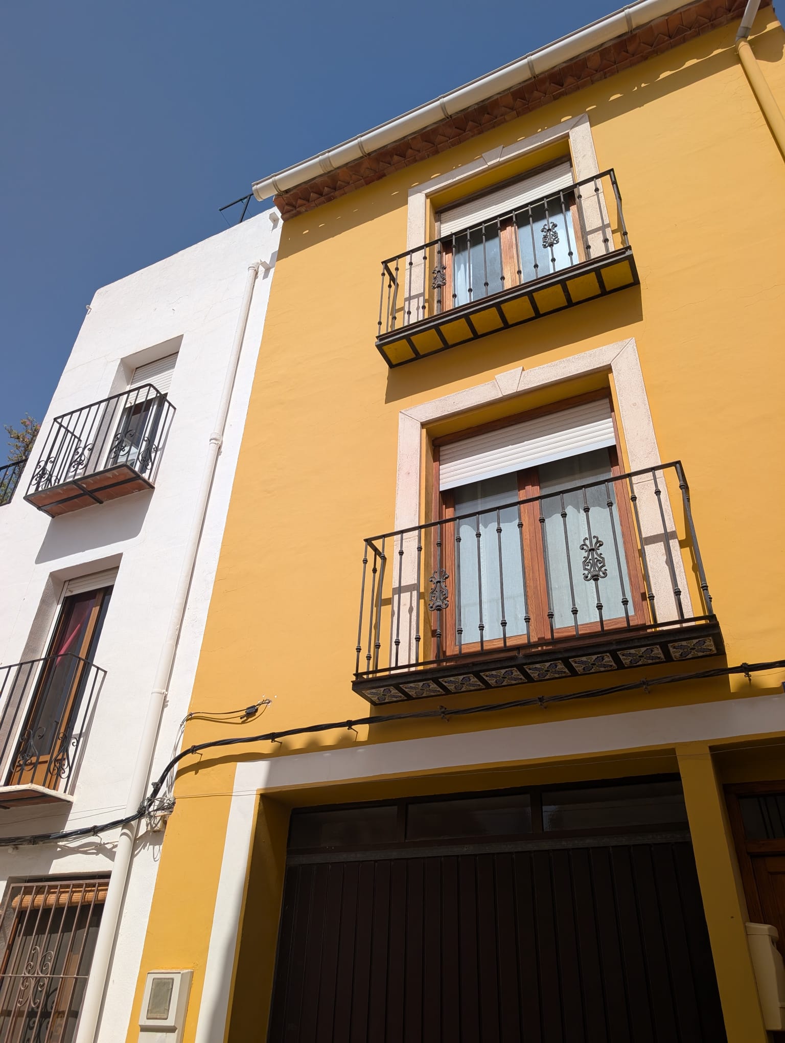 CASA DE PUEBLO CON COCHERA, BENISSA