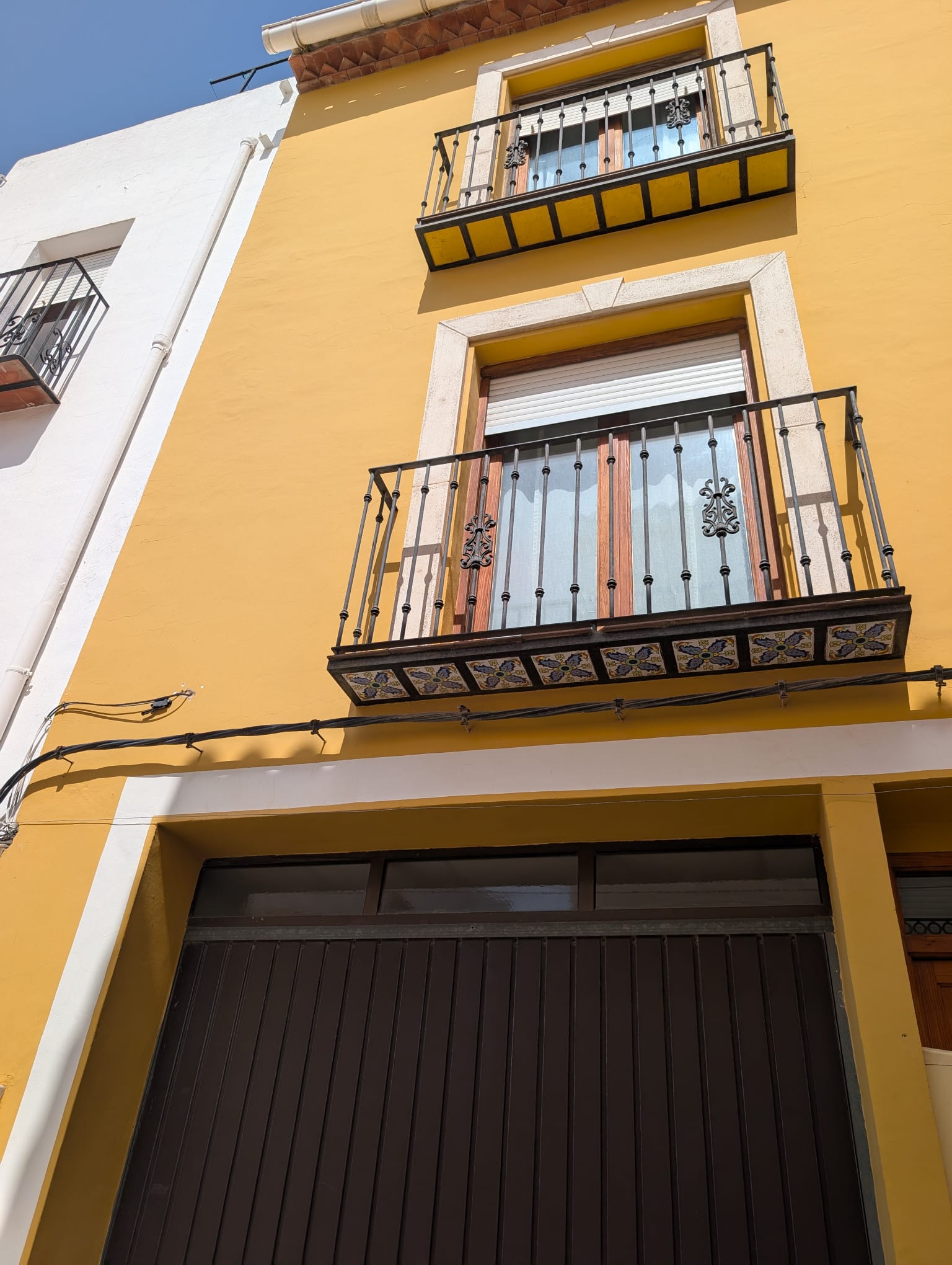 CASA DE PUEBLO CON COCHERA, BENISSA